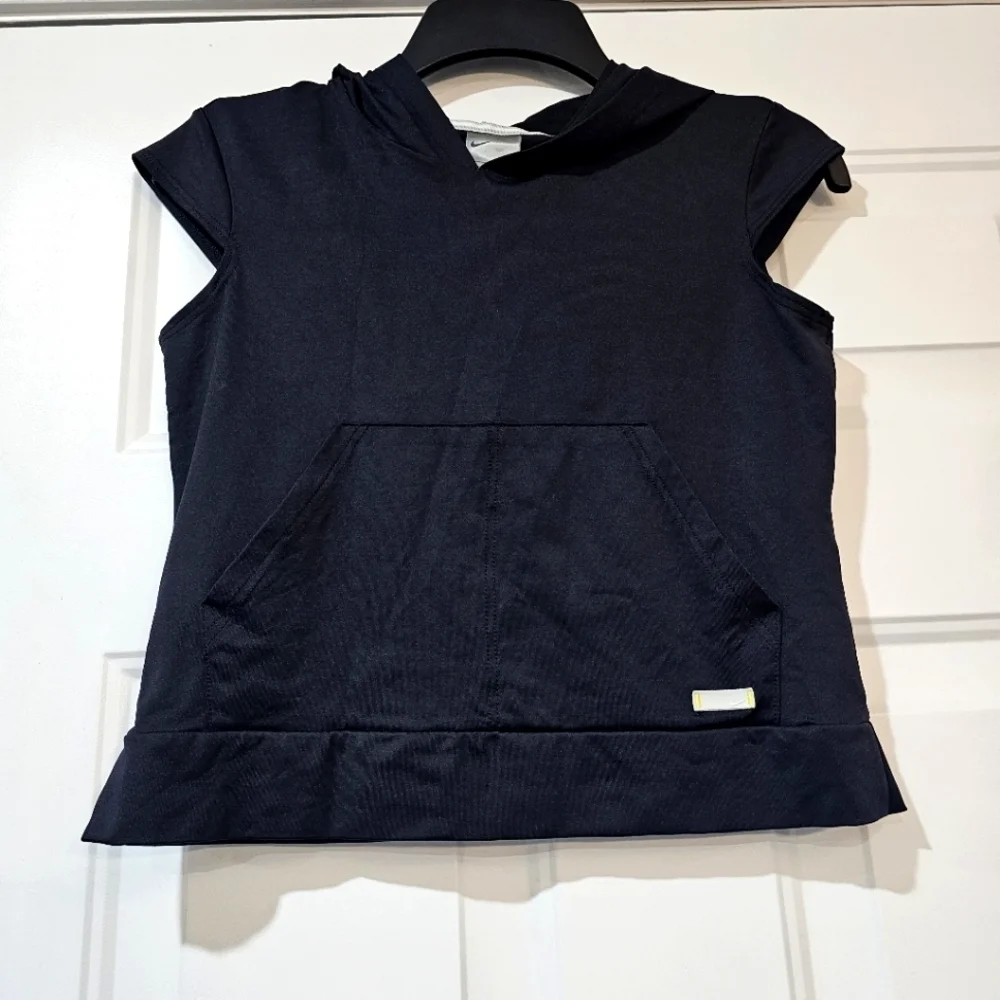 Nike black sleeveless hoodie size XS{Bx13/19}